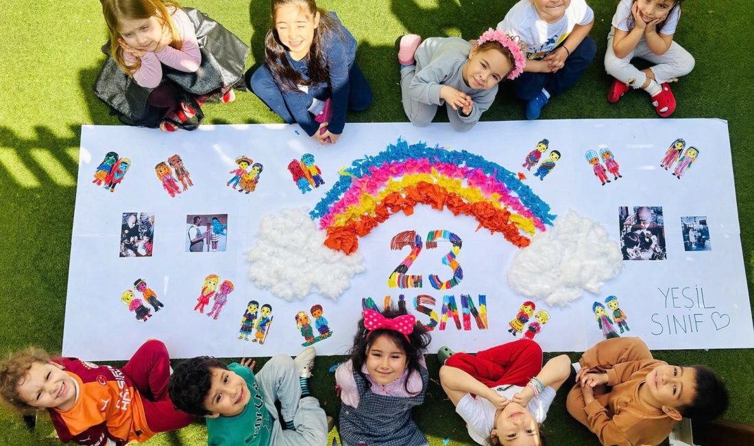 Efeler’de 23 Nisan coşkusu: Miniklerden renkli kutlama Efeler Belediyesi Gündüz Bakımevlerinde eğitim gören minik öğrenciler, 23 Nisan