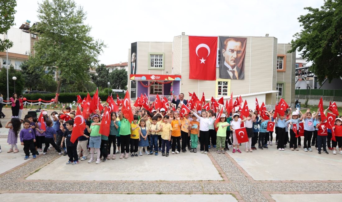 Başkan Yetişkin’den 23 Nisan Mesajı Efeler Belediye Başkanı Anıl Yetişkin, 23 Nisan Ulusal Egemenlik ve