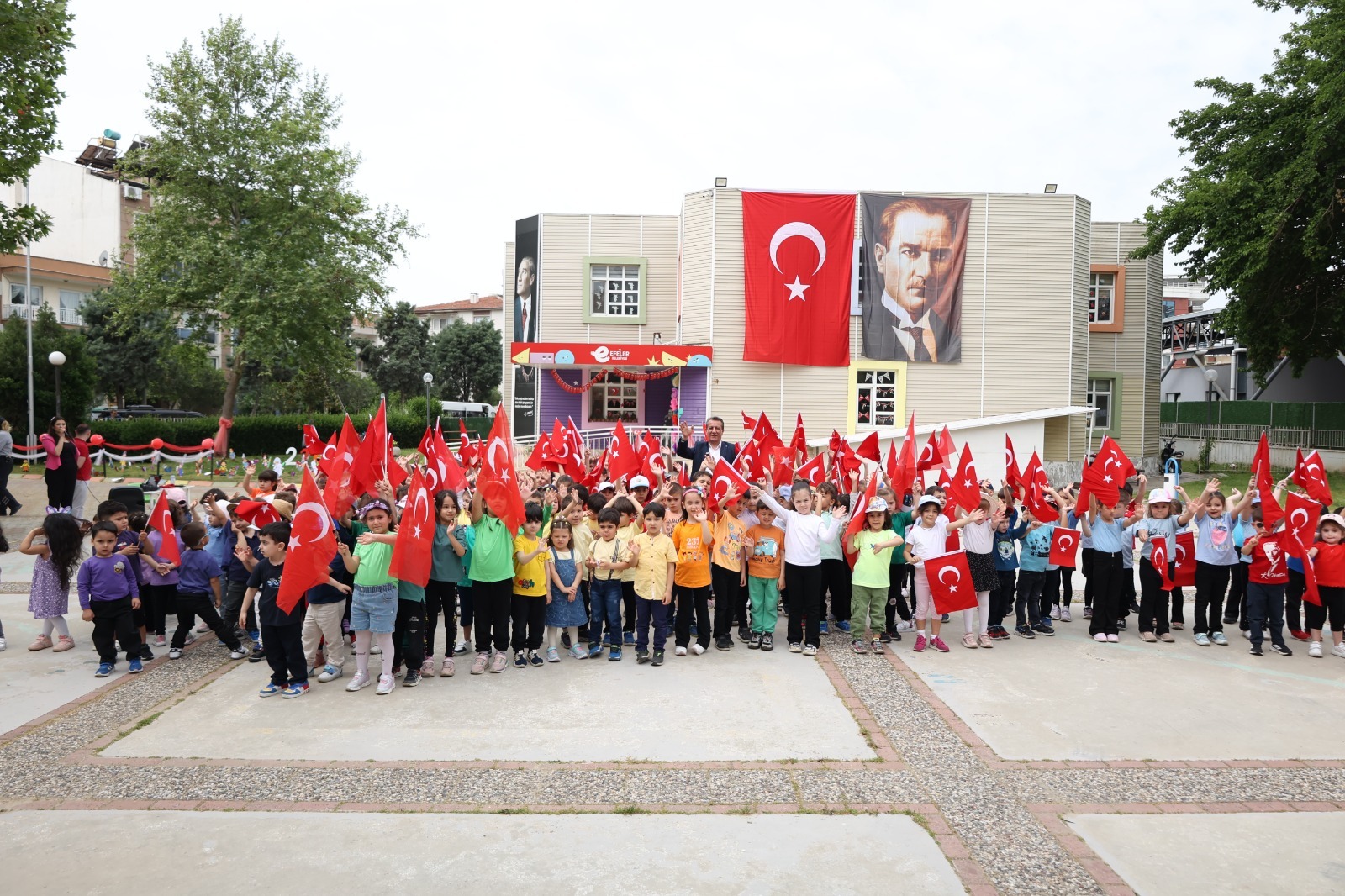 Efeler Belediye Başkanı Anıl Yetişkin, 23 Nisan Ulusal Egemenlik ve