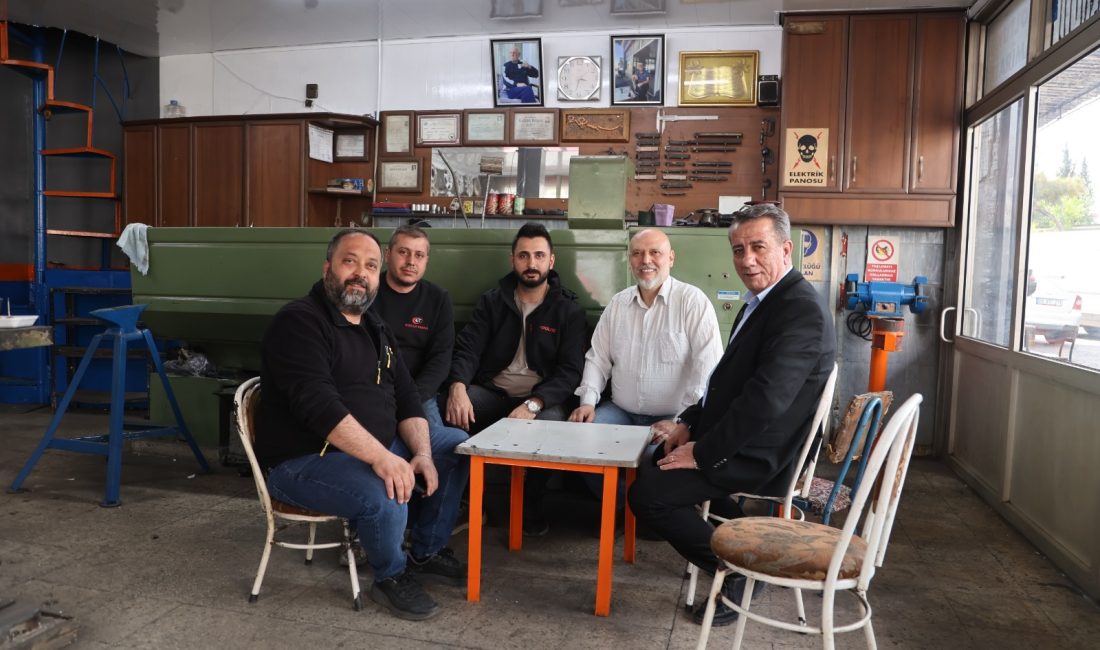 Efeler Belediye Başkanı Anıl Yetişkin, Üçüncü Sanayi Sitesi’nde esnafla bir