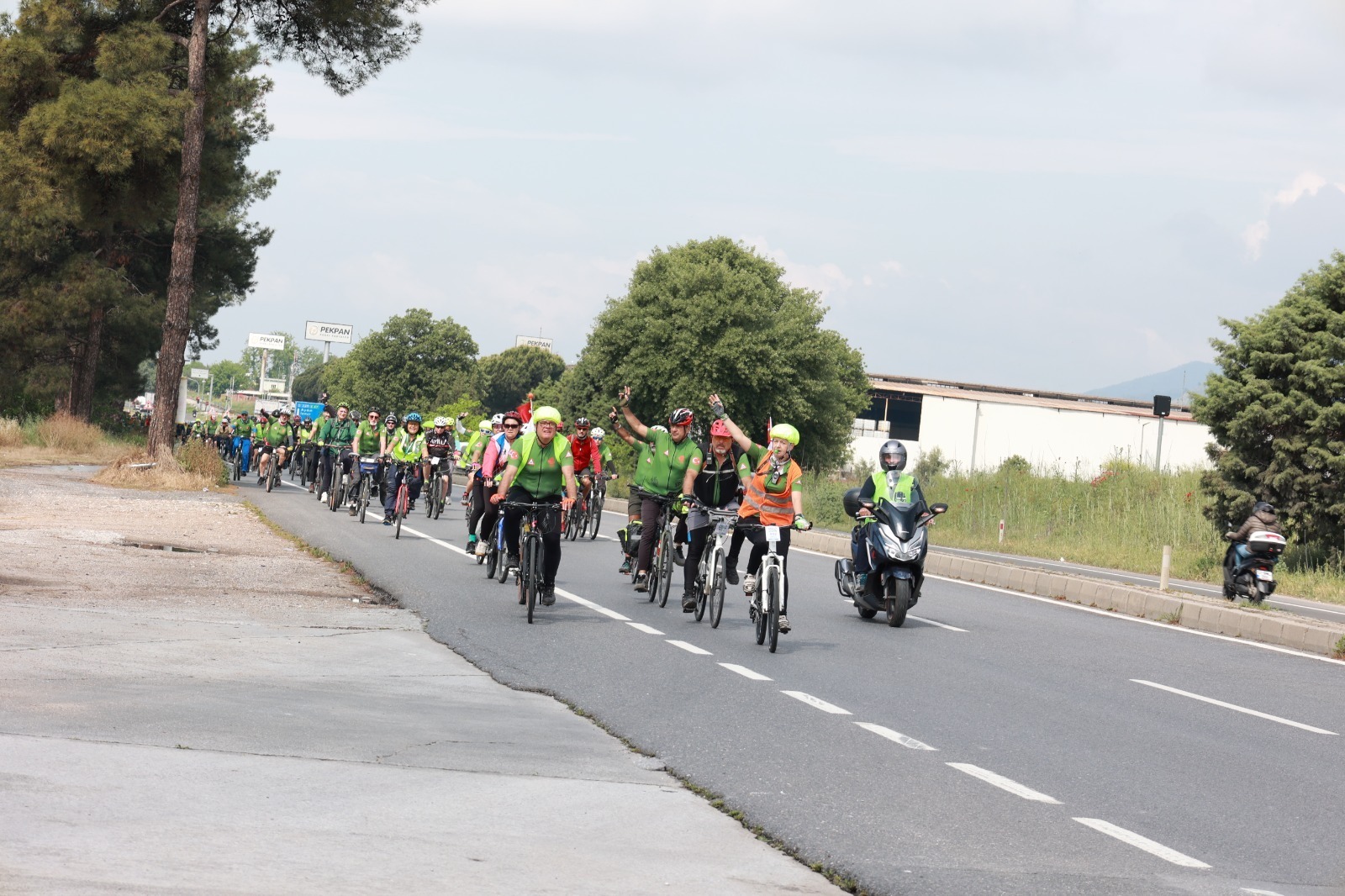 Efeler’de pedallar tarihe ve doğaya dönüyor