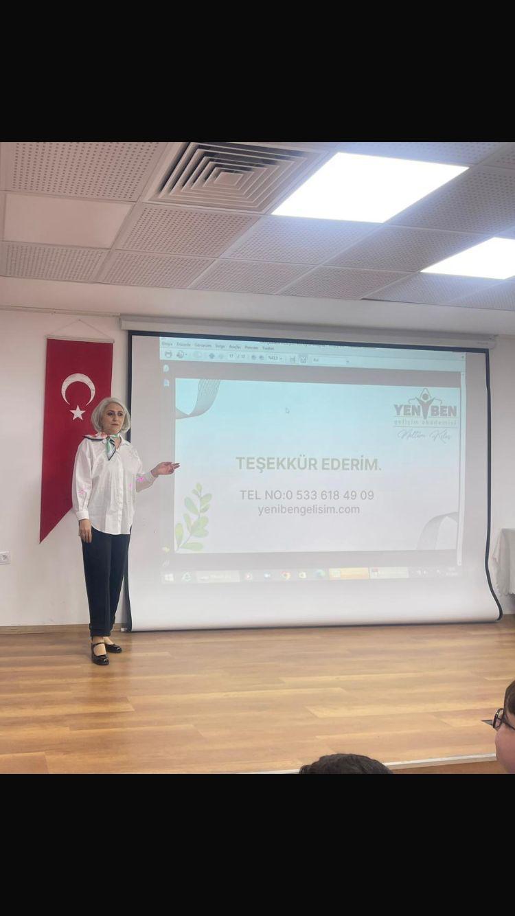 Yeniben Gelişim Akademisi Kurucusu Meltem Kılıç, ortaokul, lise ve üniversite
