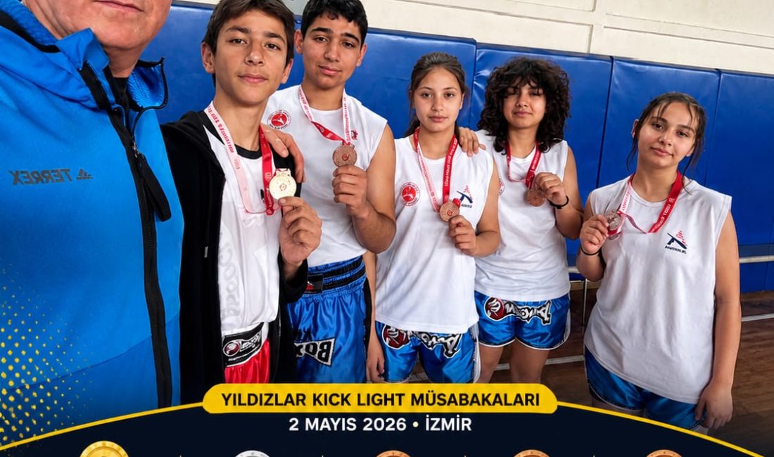 Efeler’den Madalya Yağmuru: 5 Sporcu ile Katıldılar, 5 Dereceyle Döndüler İzmir’de düzenlenen Yıldızlar Kick Light müsabakalarına katılan Şampiyon Efeler Spor