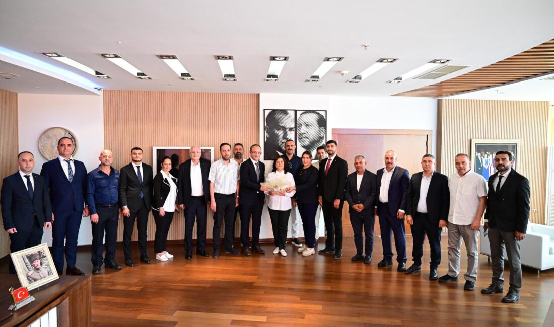 AK Parti Aydın heyeti, Aydın Büyükşehir Belediye Başkanı Özlem Çerçioğlu’nu