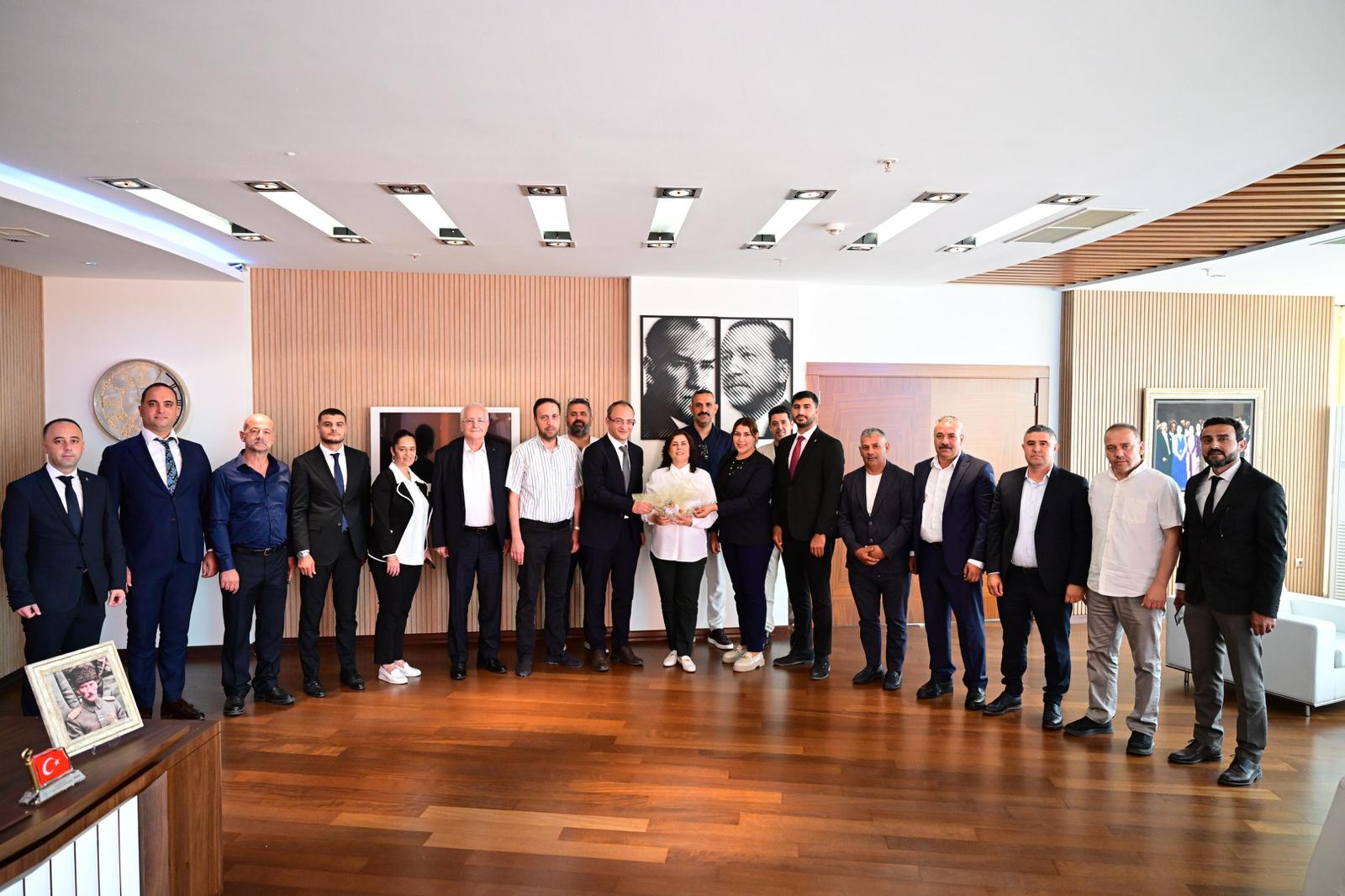 AK Parti Aydın heyeti, Aydın Büyükşehir Belediye Başkanı Özlem Çerçioğlu’nu