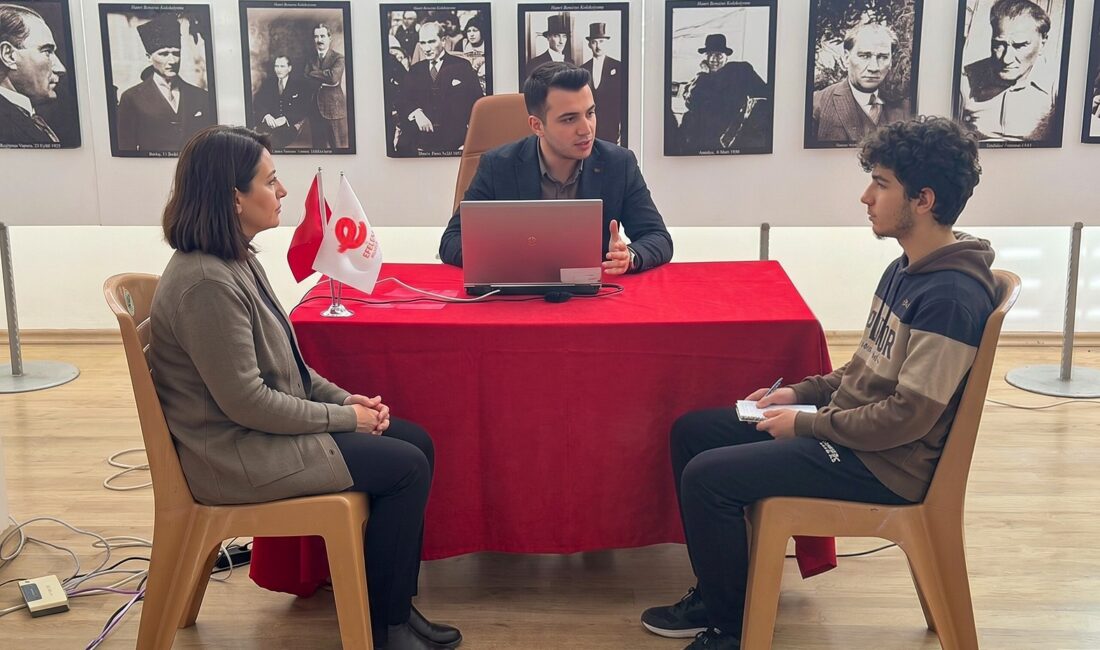 Efeler Belediyesi’nden YKS Tercih Döneminde Ücretsiz Danışmanlık Desteği Efeler Belediyesi, YKS sonuçlarının açıklanmasının ardından üniversite tercihi yapacak adaylara