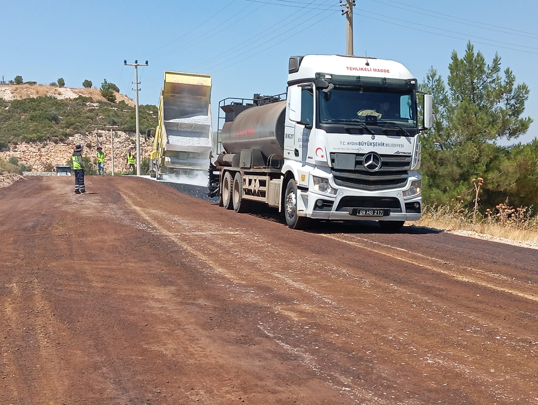 Aydın Büyükşehir Belediyesi, Fen İşleri Dairesi Başkanlığı koordinesinde 17 ilçede