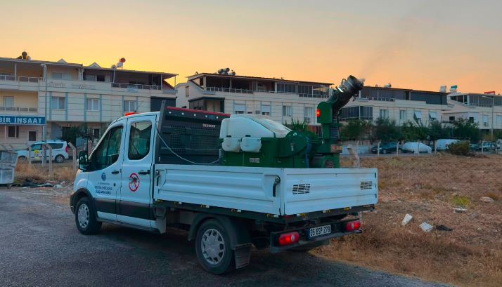 Didim Belediyesi, yaz aylarında artış gösterebilen sinek ve haşerelere karşı