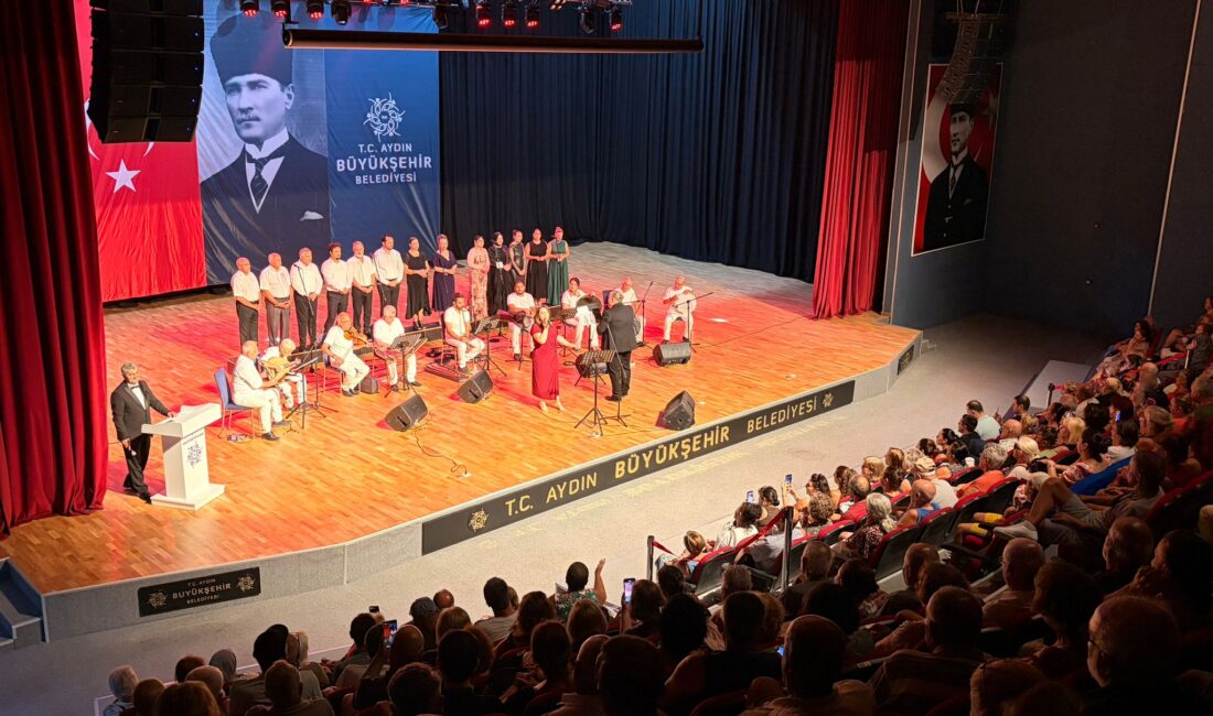 BAŞKAN ÇERÇİOĞLU DİDİM’DE VATANDAŞLARI TÜRK SANAT MÜZİĞİ KOROSU KONSERİ İLE BULUŞTURDU Aydın Büyükşehir Belediyesi Türk Sanat Müziği Korosu, Didim Atatürk Kültür