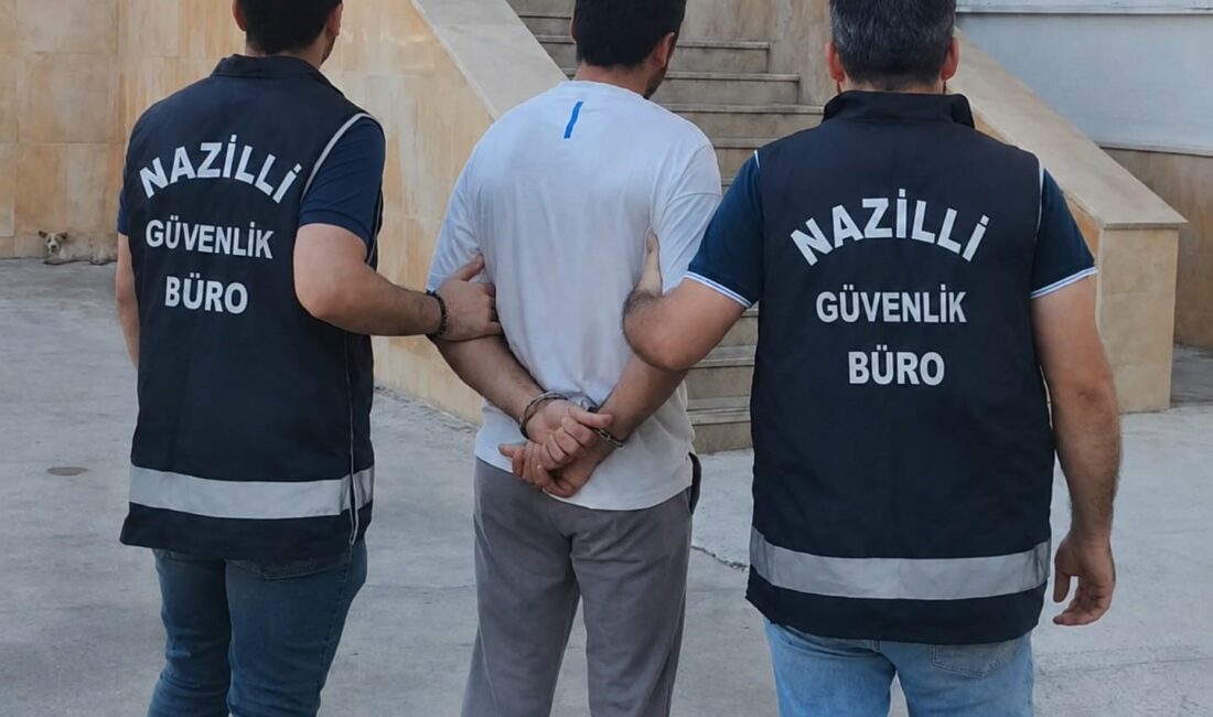 Nazilli’de yaya üst geçidine Cumhurbaşkanı’na yönelik hakaret içerikli yazı bulunan