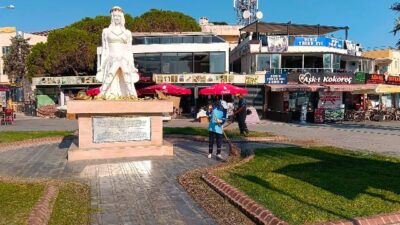 Didim Belediyesi ekipleri, kent genelindeki park, yeşil alan ve sahil