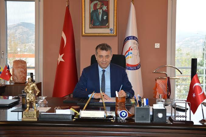 Künkcü duyurdu: Vergi ve SGK borcu olan esnafa kredi imkânı Vergi veya SGK prim borcu bulunan esnaf için yeni kredi