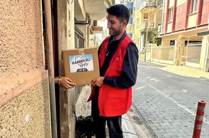 Efeler Belediyesi, Kardeş Eli Projesi kapsamında ihtiyaç sahibi ailelere yönelik