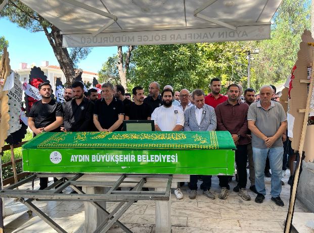 Aydın’ın sevilen pide ustalarından “Yenipazarlı Kazım Usta” olarak tanınan Kazım