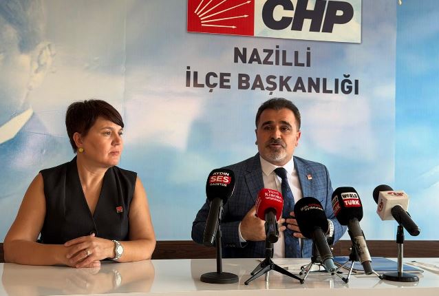 CHP Nazilli’de kriz büyüyor: Atmaca’dan “kumpas” ve “yağma” iddiaları CHP Nazilli İlçe Başkanı Naim Atmaca, düzenlediği basın toplantısında parti