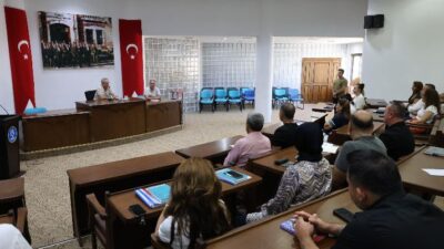 TETİK’TEN BAĞIMSIZLIK SONRASI İLK MESAJ: “DAHA ÇOK ÇALIŞACAĞIZ” Nazilli Belediye Başkanı Dr. Ertuğrul Tetik, bağımsız olarak görevine devam