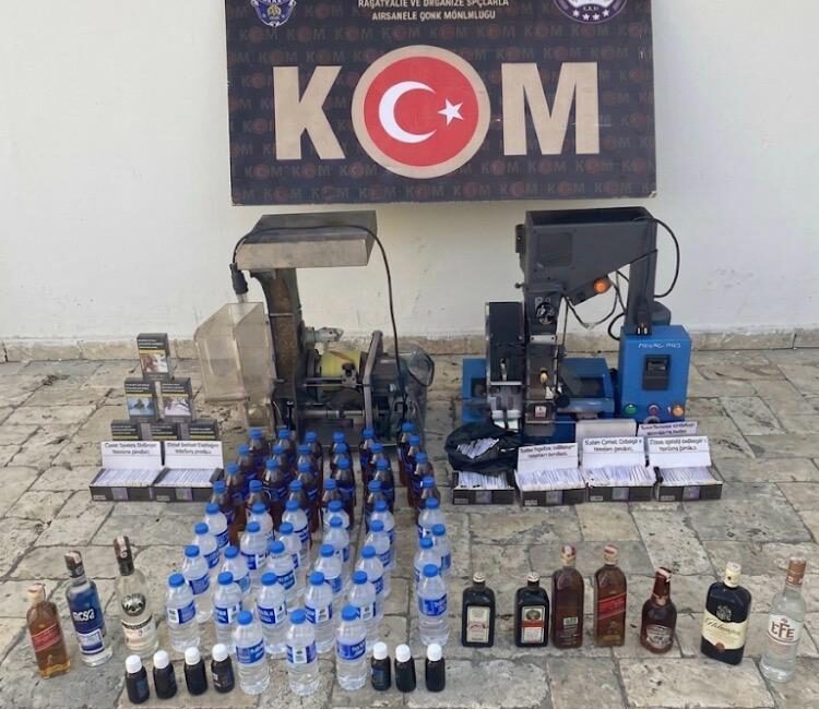 Aydın’da kaçakçılık ve sahtecilik faaliyetlerinin önlenmesine yönelik düzenlenen eş zamanlı