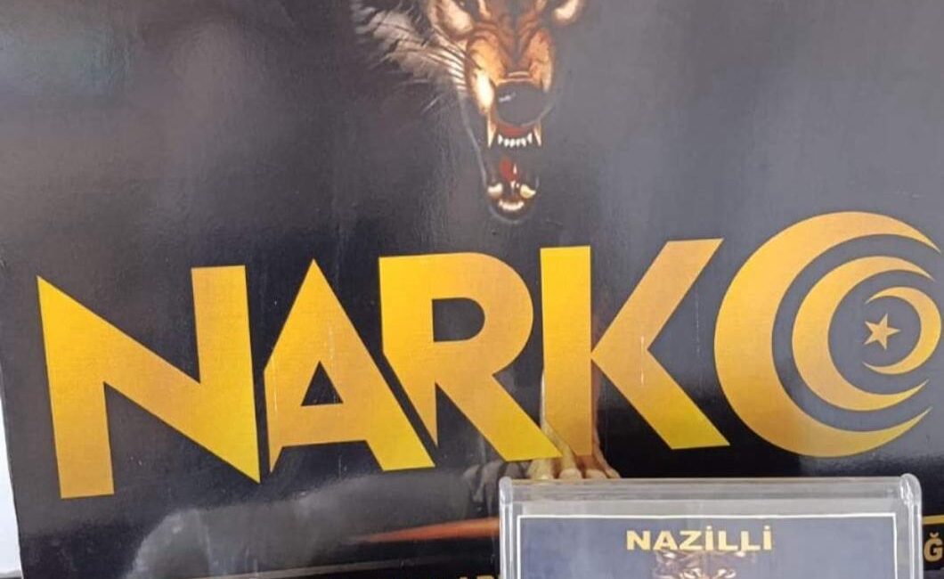 Nazilli’de Uyuşturucu Operasyonu: 756 Gram Metamfetamin Ele Geçirildi Nazilli’de uyuşturucu madde ticareti ve kullanımının önlenmesine yönelik düzenlenen operasyonda