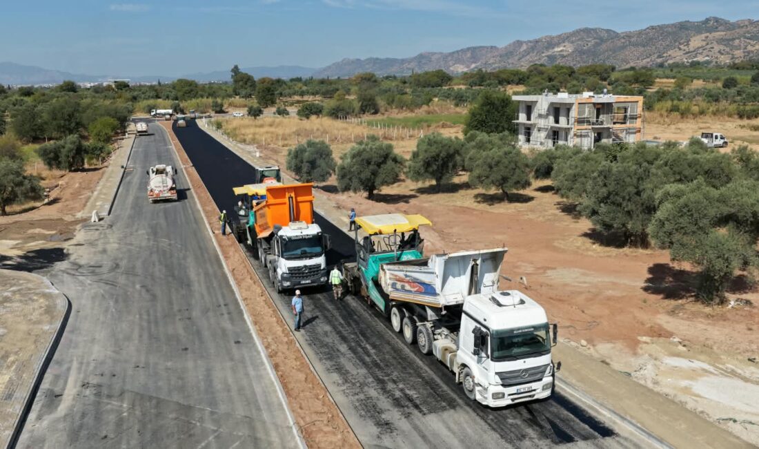 Kızılçay Bulvarı’nda asfalt çalışması başladı Efeler Kızılçay Bulvarı’nda kazı, yağmur suyu hattı ve sanat yapısı