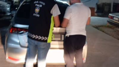 Aydın’ın Efeler ilçesinde usulsüz yolcu taşımacılığına yönelik yapılan trafik denetiminde