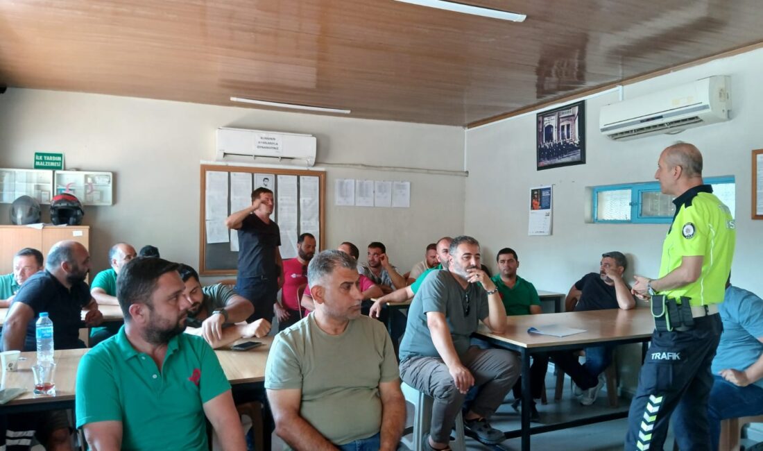 Efeler Belediyesi, bünyesinde görev yapan şoför personelin trafik güvenliği konusunda