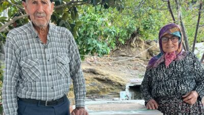 Koçarlı’nın Kuşlarbeleni Mahallesi’nde yaşayan 91 yaşındaki Sadık Çakır ile 81