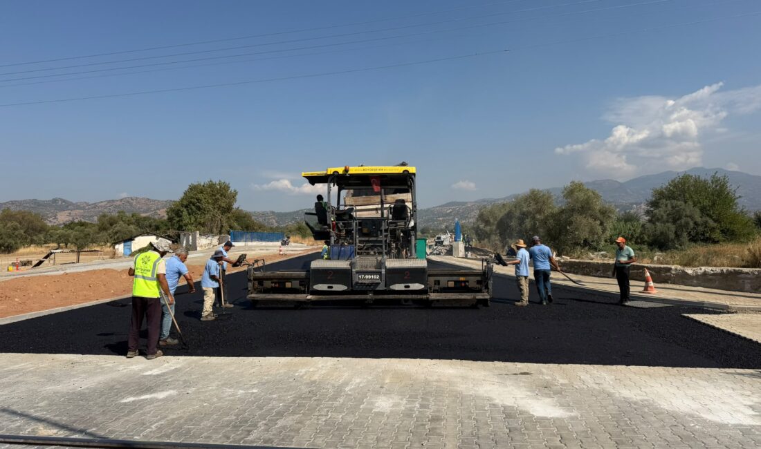 Aydın Büyükşehir Belediyesi, kent genelinde çok sayıda noktada yol yapım,