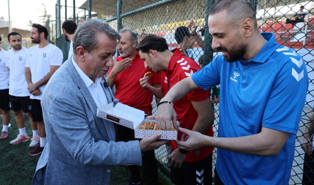 Efeler Belediye Başkanı Anıl Yetişkin, 2026-2027 sezonu hazırlıklarına başlayan Aydınspor’un