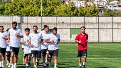 Aydınspor Teknik Direktörü Ali Türker, yeni sezonun ilk antrenmanında hedeflerinin