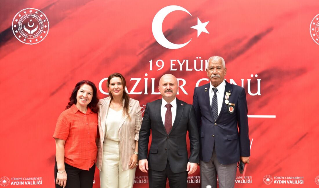 19 Eylül Gaziler Günü kapsamında Aydın’da düzenlenen programda şehit aileleri