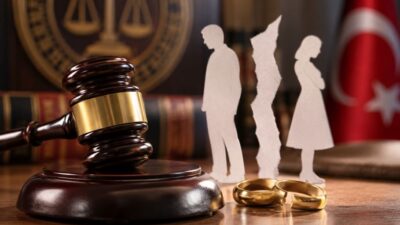Anayasa Mahkemesi, boşanma nedeniyle yoksulluğa düşen eşe süresiz nafaka ödenmesine