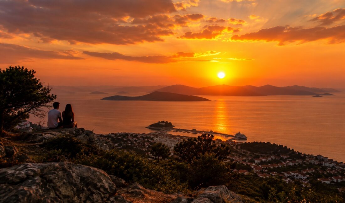 Aydın’da güneşi uğurlamak için deniz kenarından göl manzarasına, seyir tepelerinden
