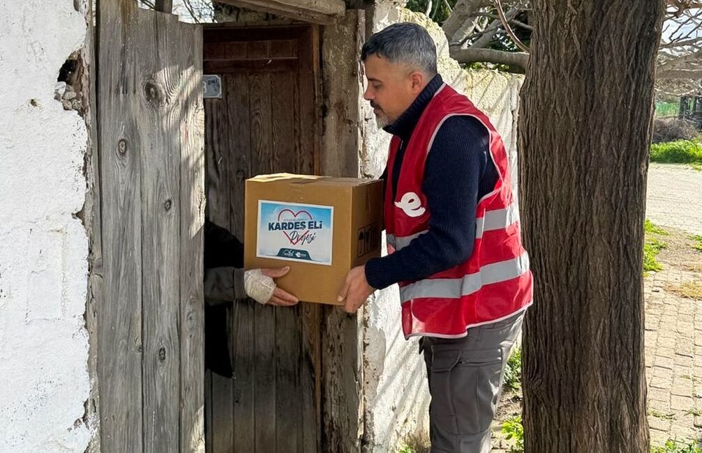 Efeler Belediyesi, eğitimden gıdaya, giyimden evde bakım hizmetlerine kadar birçok