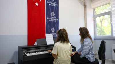 Aydın Büyükşehir Belediyesi tarafından hayata geçirilen Disleksi Merkezi’nde, öğrenme güçlüğü