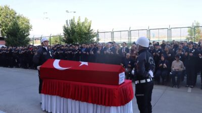 Aydın’ın Nazilli ilçesinde, tedavi gördüğü hastanede hayatını kaybeden Polis Memuru