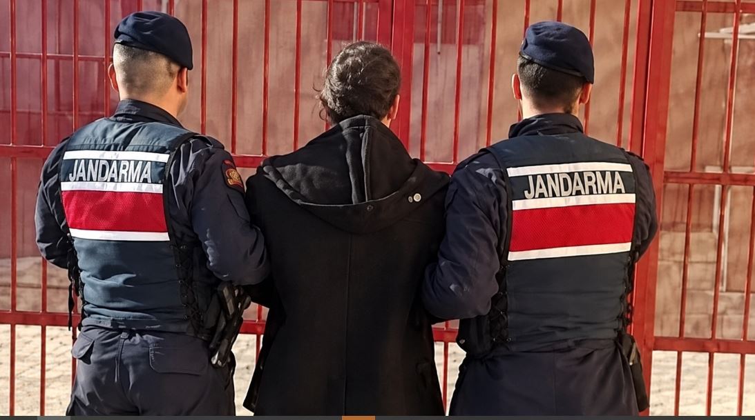  Aydın’ın Efeler ilçesinde, FETÖ/PDY üyeliğinden 6 yıl 3 ay