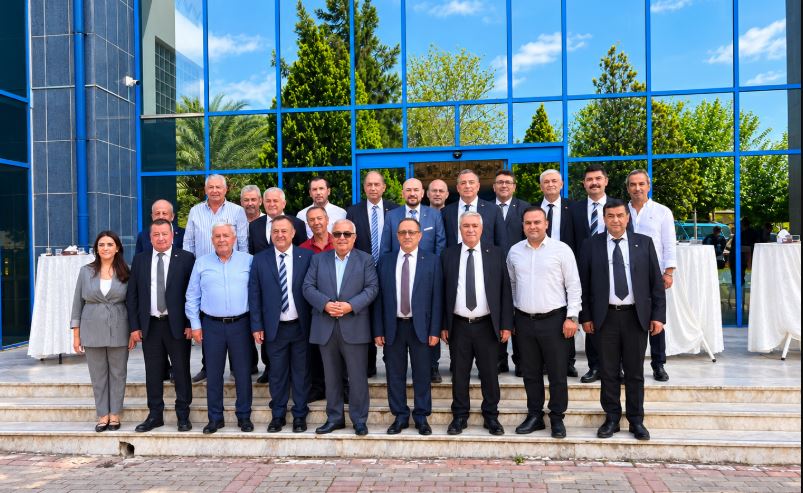 AYDIN TİCARET BORSASI’NDA YENİ DÖNEM Aydın Ticaret Borsası’nda seçim süreci tamamlandı. Tek listeyle gerçekleştirilen seçimde